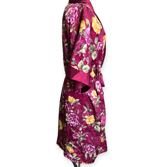 Vintage Just My Size 2pc Set, Satin Chemise W/ Robe, Floral Burgundy, Size 1X - Picture 10 of 15